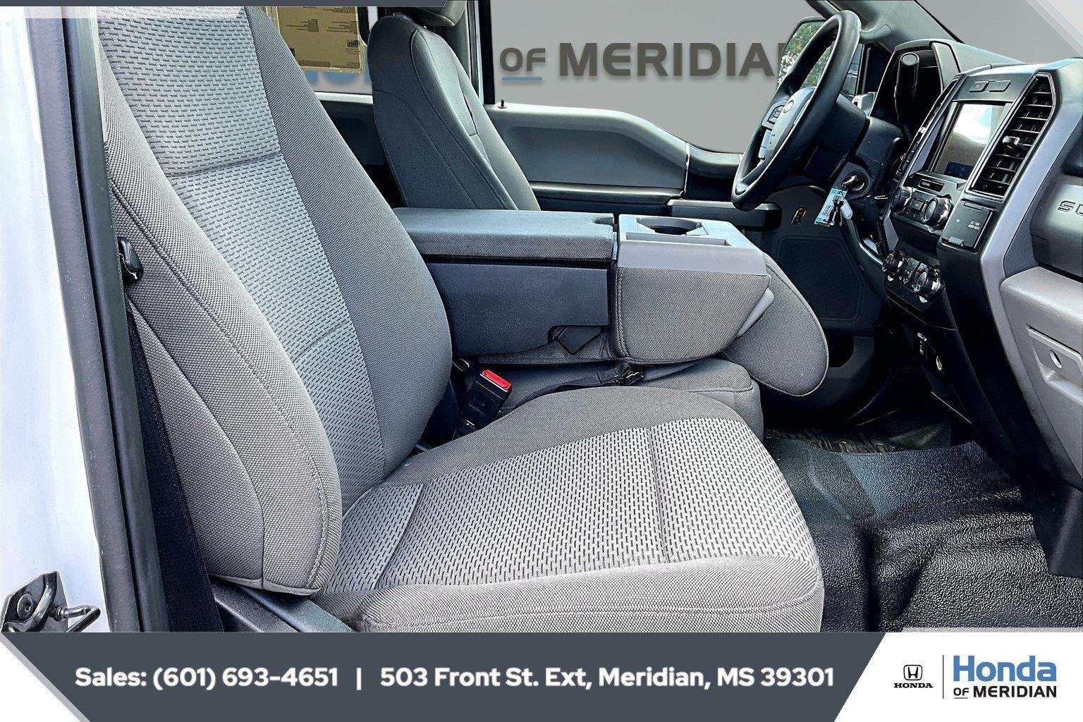 Used 2022 Oxford White Ford XLT image 6
