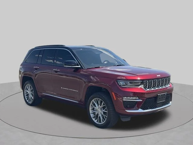 Used 2025 Red Jeep Summit image 10