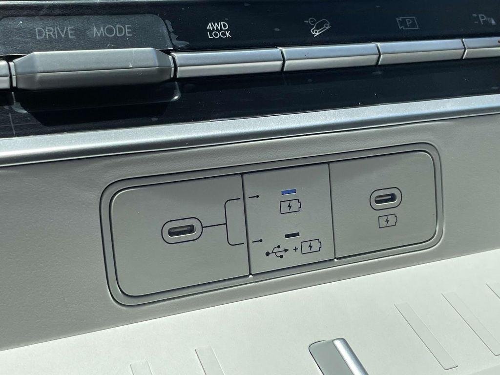 2026 Hyundai Santa Fe SE - Photo 28