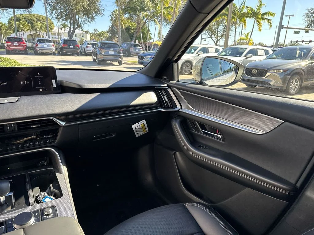 New 2026 Platinum Mazda 3.3 Turbo Premium Plus AWD image 15