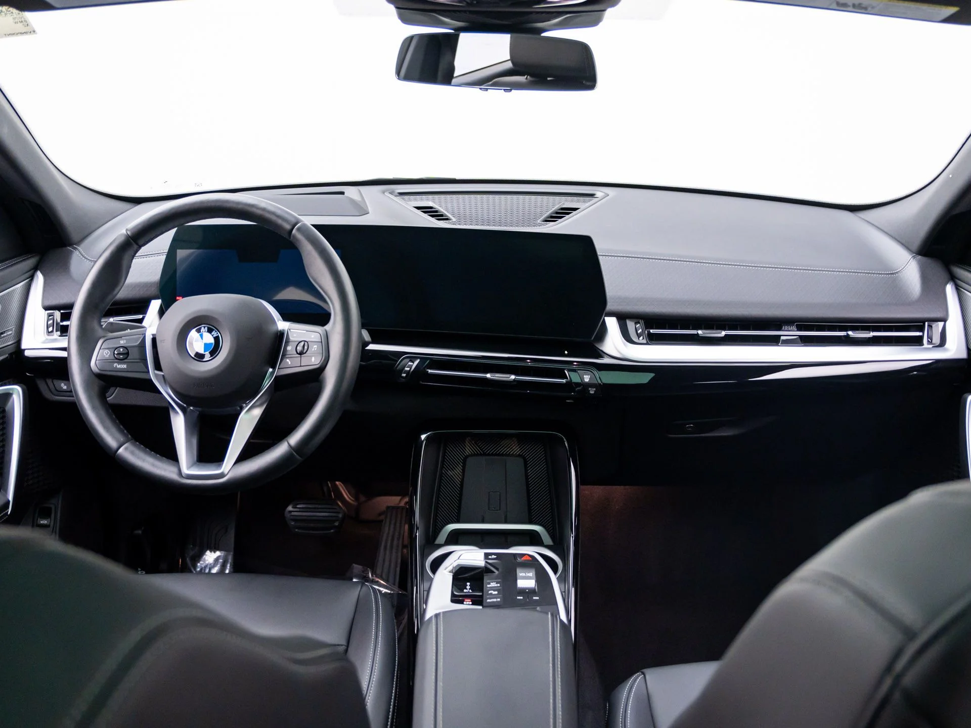 Certified Used 2026 White BMW xDrive28i image 10