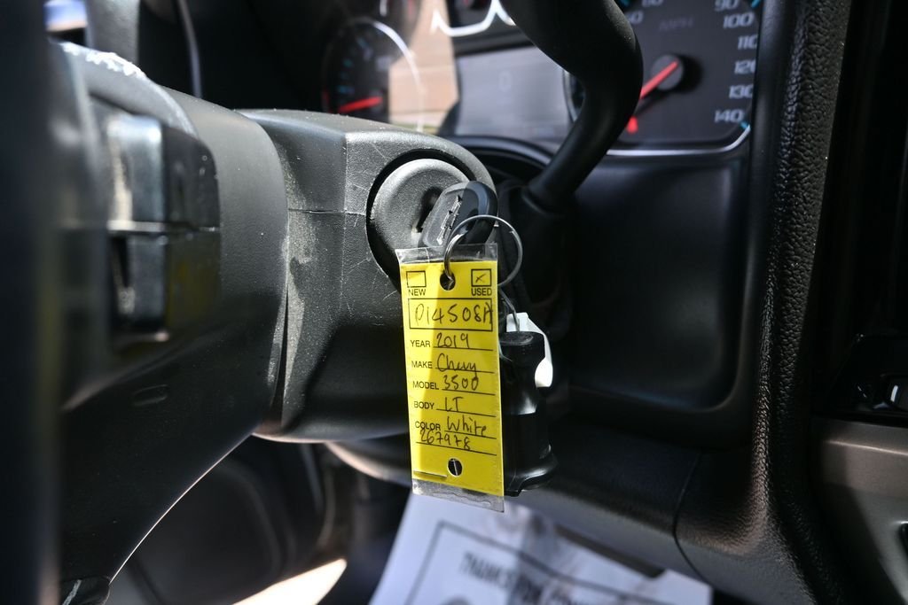 Used 2019 Summit White Chevrolet LT image 26