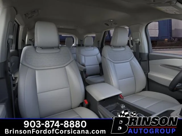 New 2026 Star White Metallic Tri-Coat Ford Active image 30