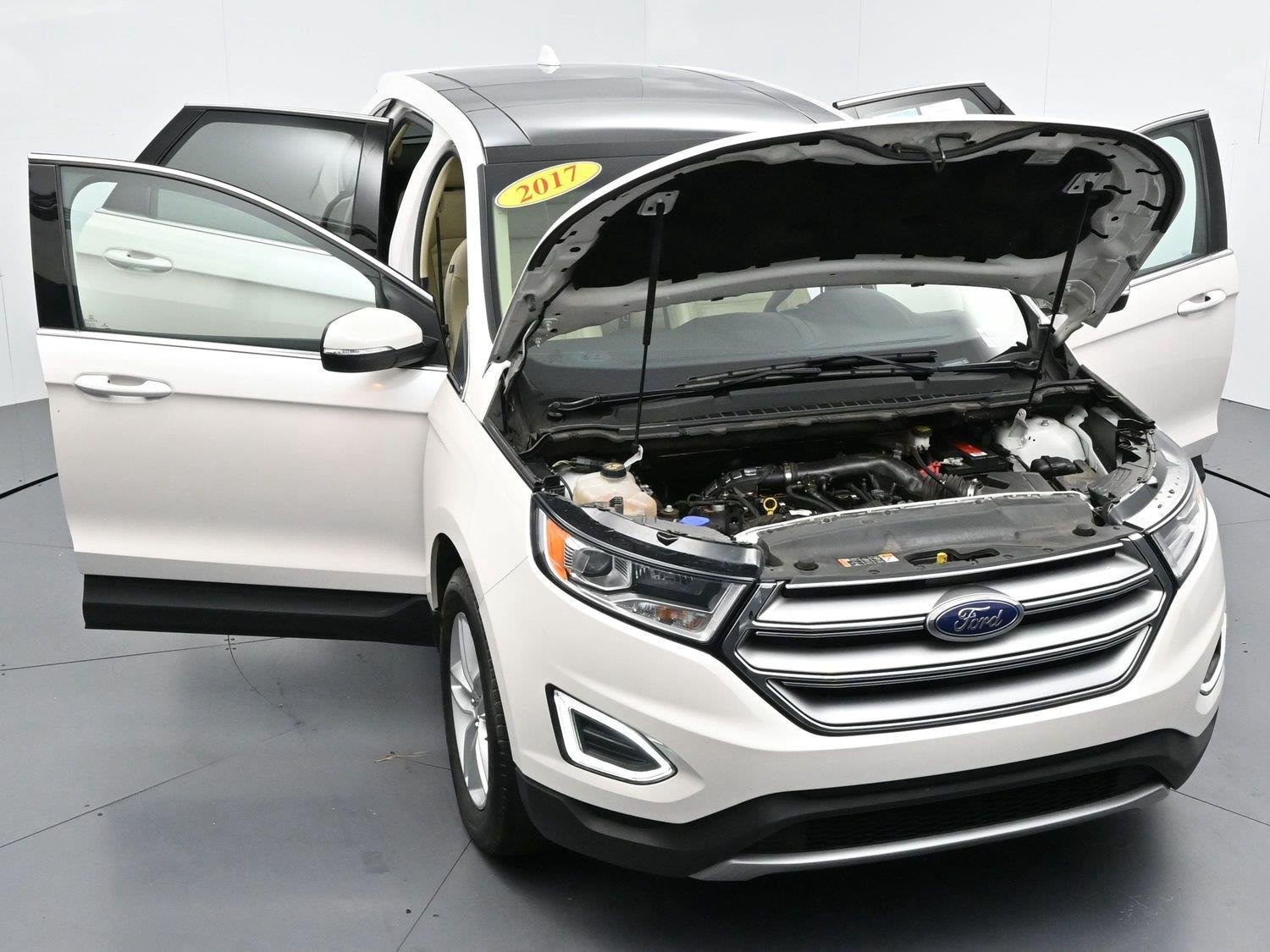 Used 2017 White Platinum Metallic Tri-Coat Ford SEL image 38