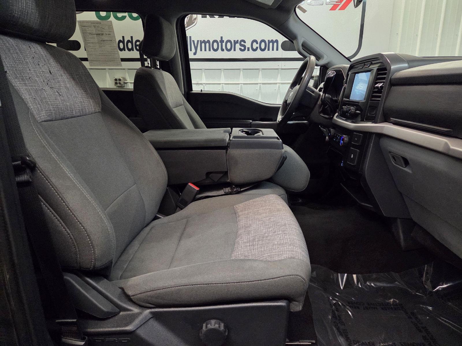 Used 2023 GRAY Ford XLT image 16