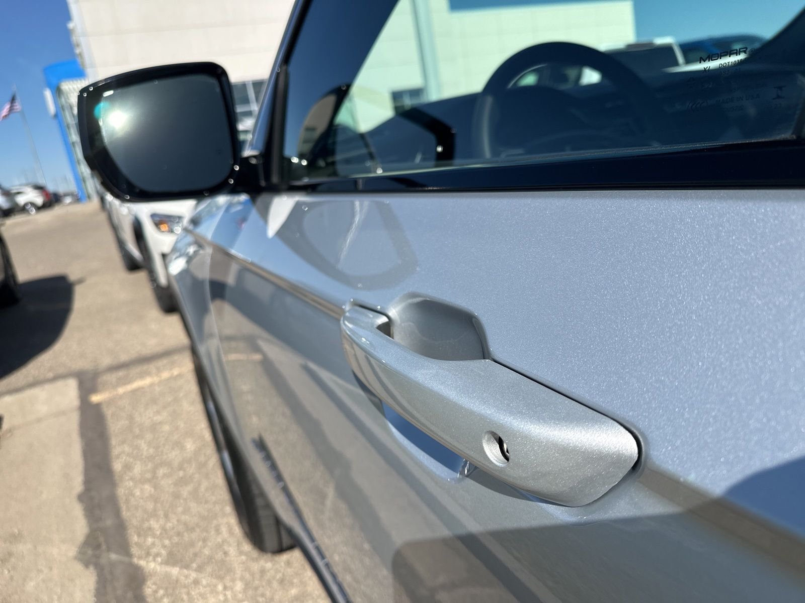 Used 2023 Silver Jeep Limited image 10