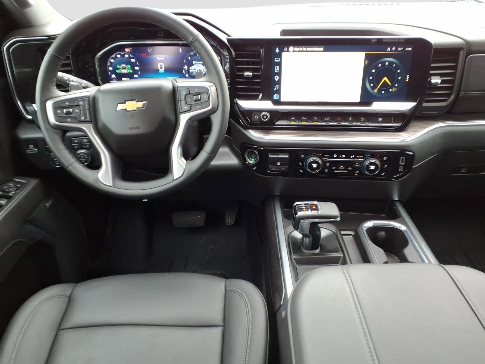 2025 Chevrolet Silverado 1500 LTZ - Photo 13