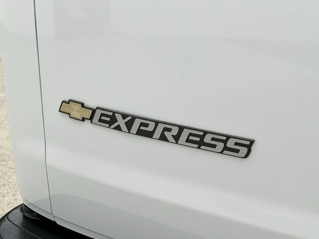 Certified Used 2025 Summit White Chevrolet 1LT image 36