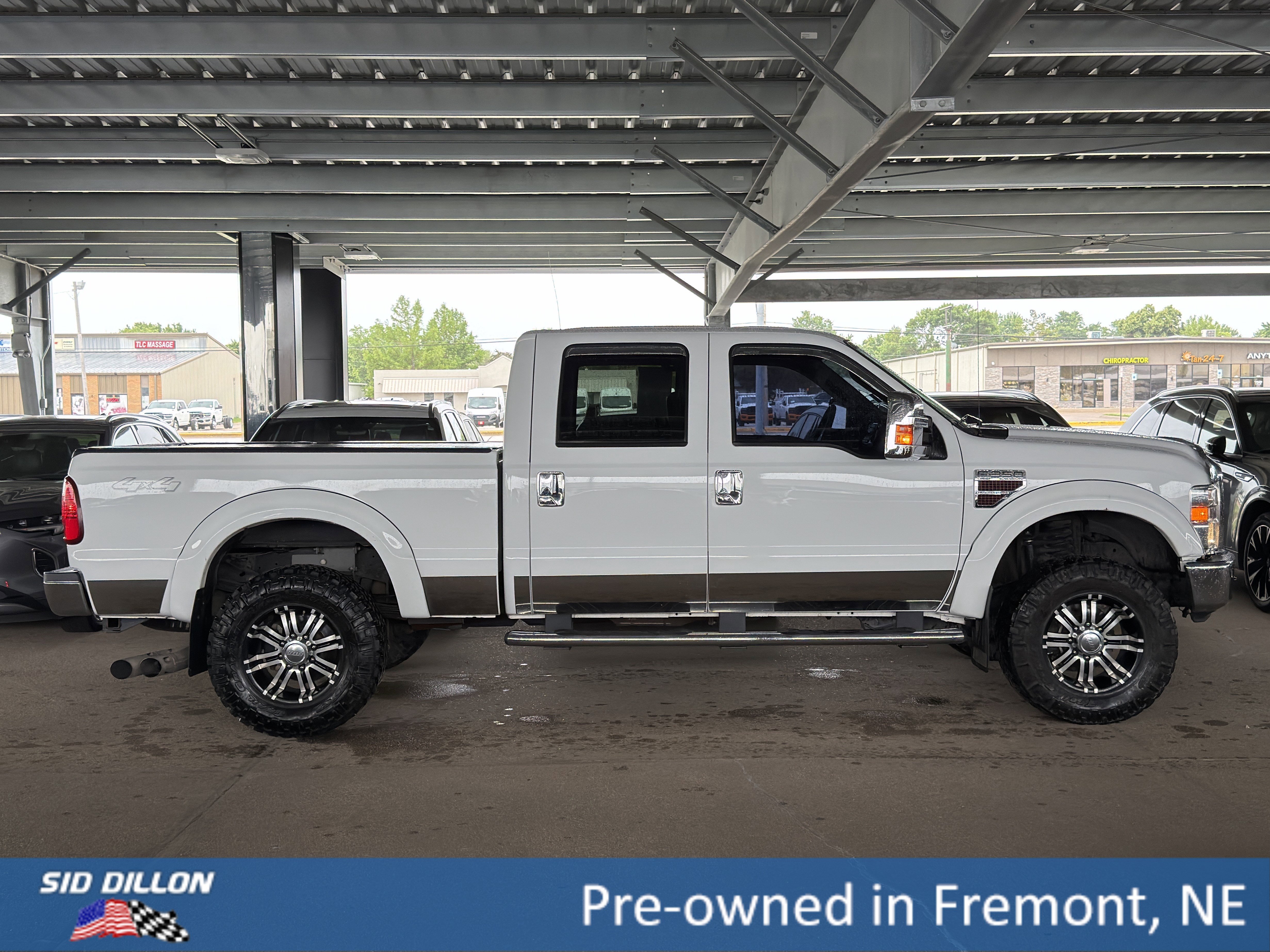 Used 2008 White Ford Lariat image 3