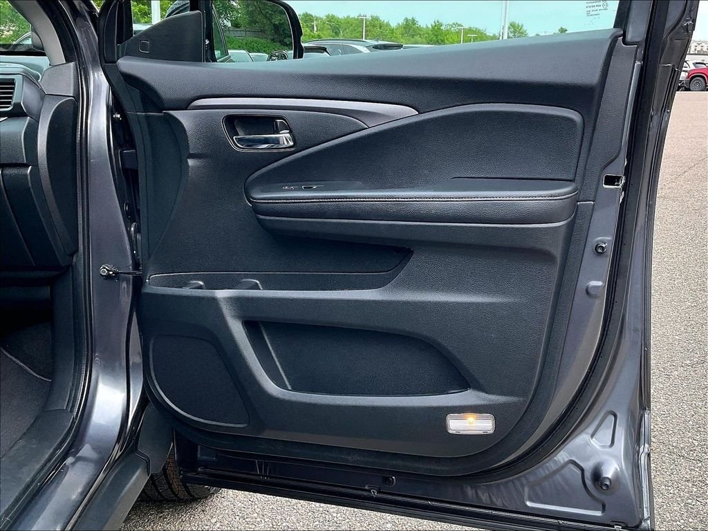 Used 2023 Gray Honda RTL-E image 12