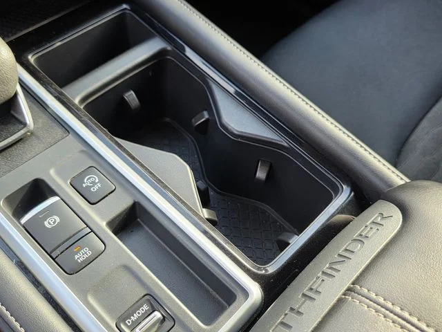2025 Nissan Pathfinder SV - Photo 34