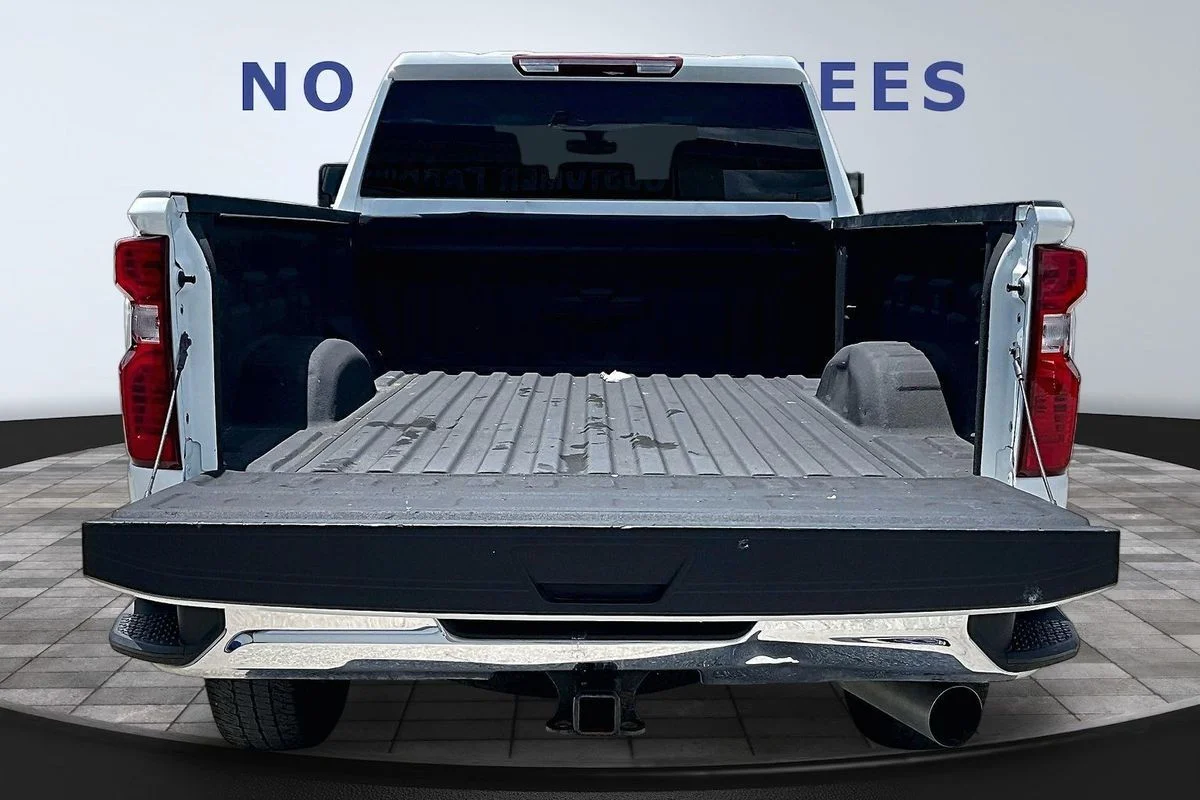 Used 2023 White Chevrolet 4WD Crew Cab Standard Bed LT image 7
