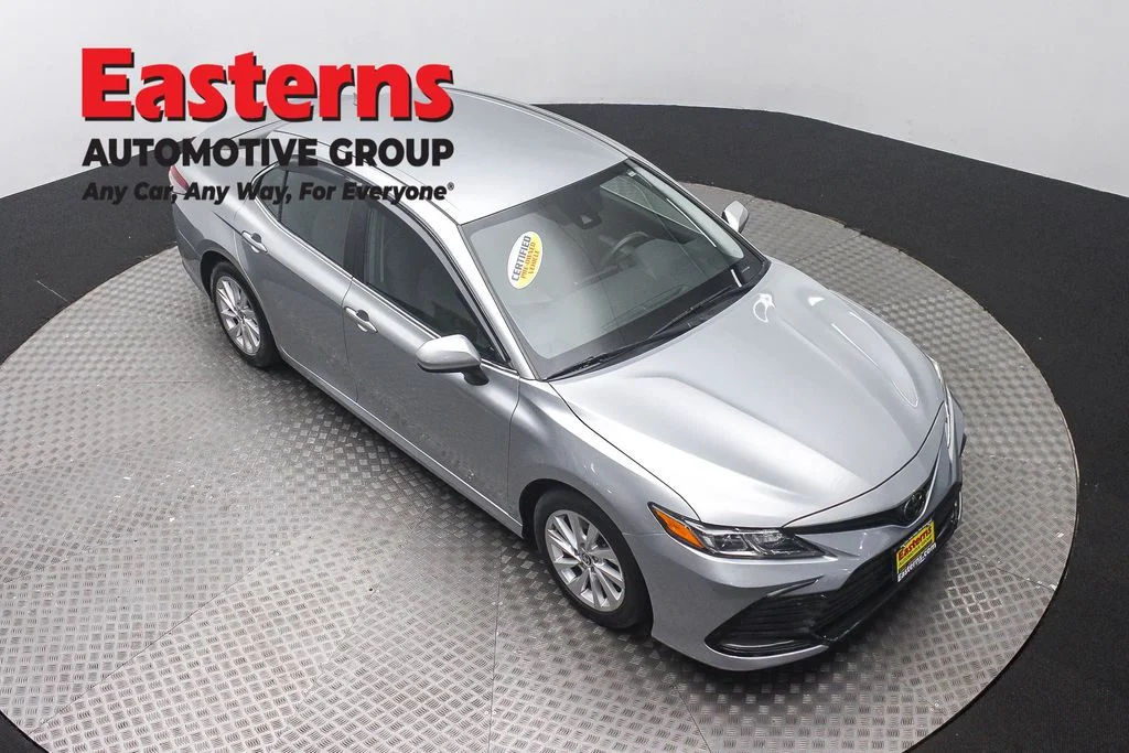 Used 2021 Silver Toyota LE image 3