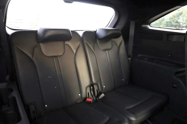 Used 2025 Silver Kia X-Line SX Prestige image 40