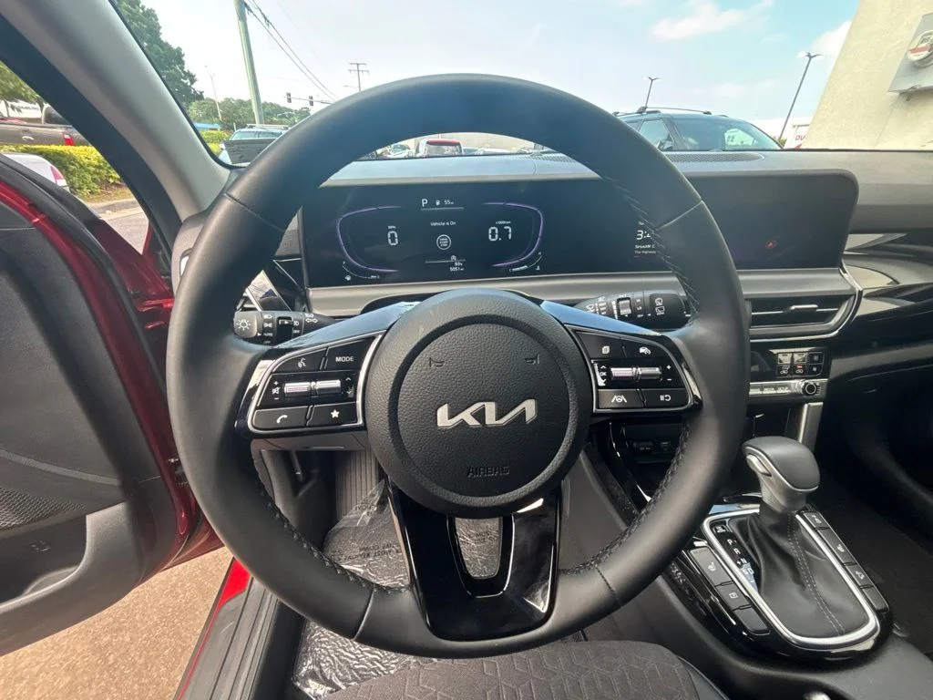 Certified Used 2025 Orange Kia S image 14