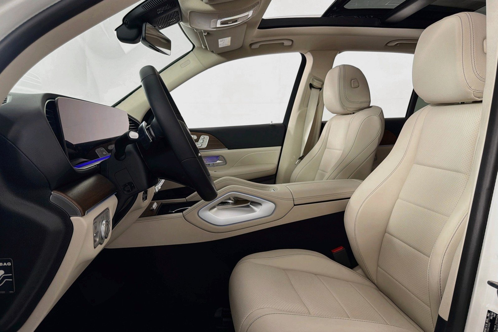 New 2026 Polar White Mercedes-Benz GLE 350 4MATIC® SUV image 16