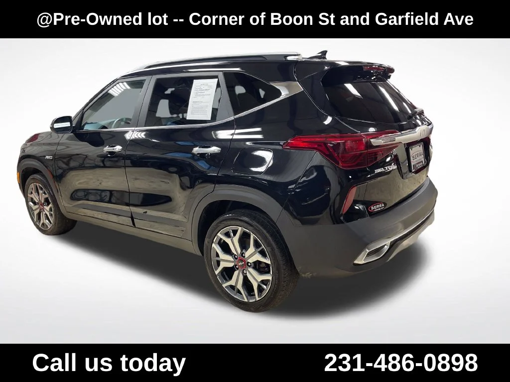 Used 2023 Black Kia SX image 4