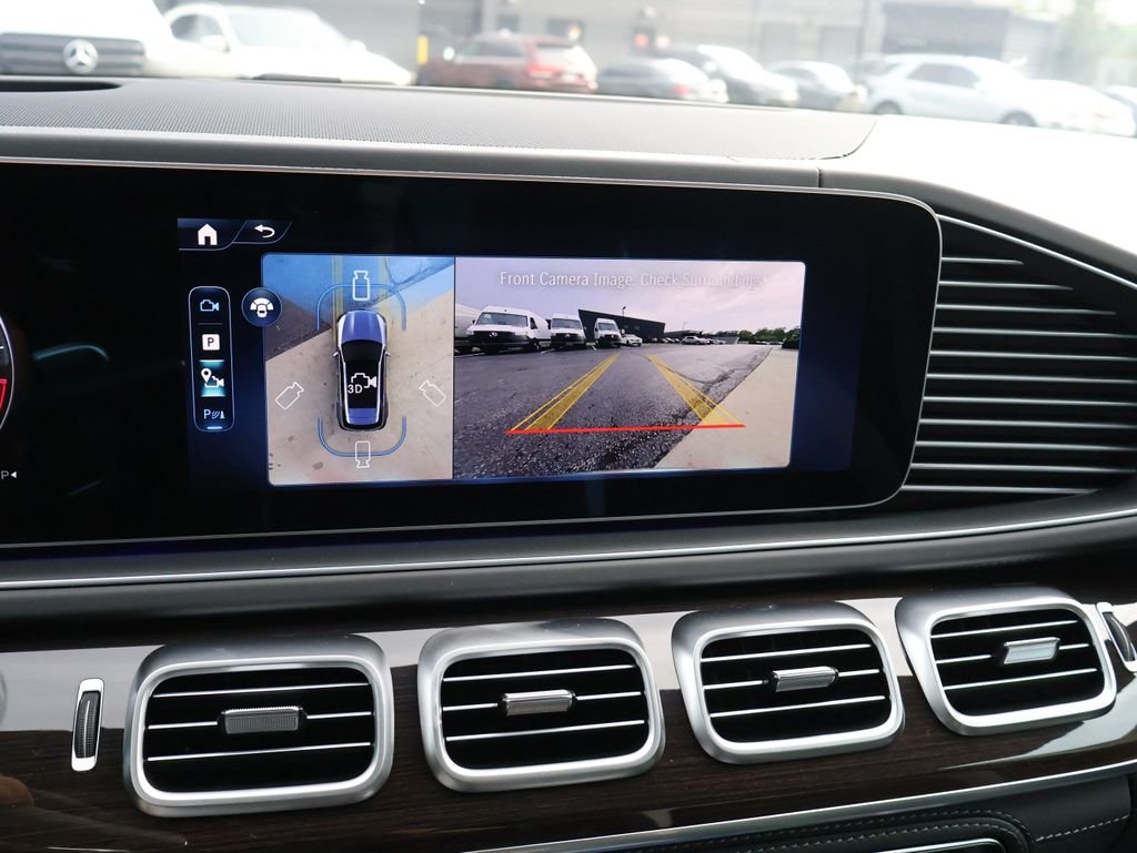 New 2026 MANUFAKTUR Moonlight White Metallic Mercedes-Benz GLE 63 S AMG® image 27