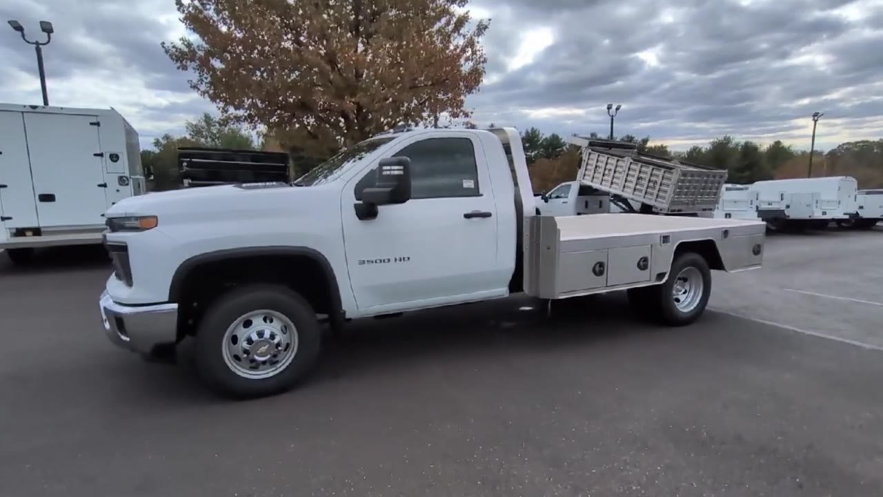 New 2025 Summit White Chevrolet Work Truck image 36