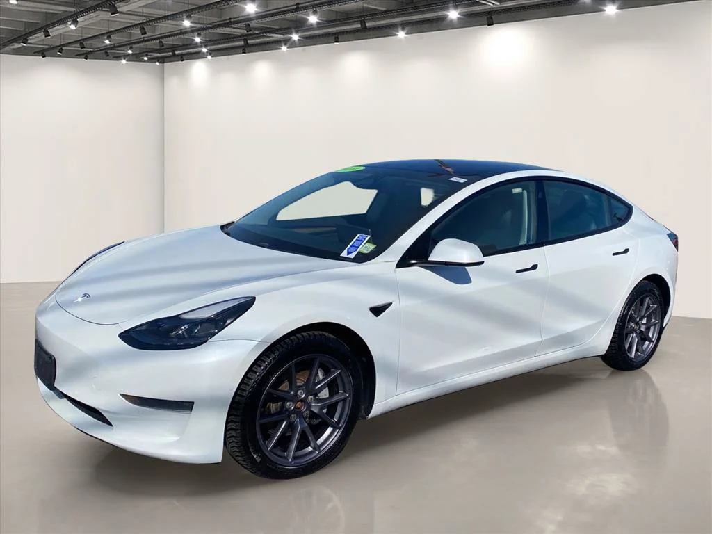 Used 2021 Pearl White Multi-Coat Tesla Long Range image 3