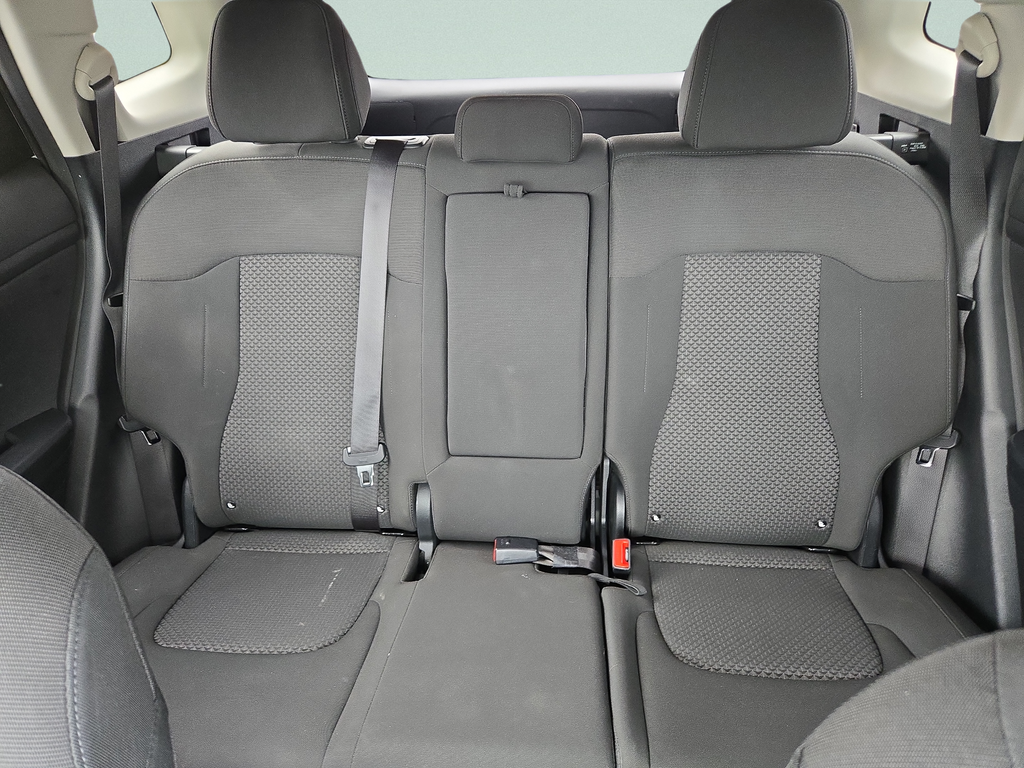 Used 2023 White Kia LX image 32