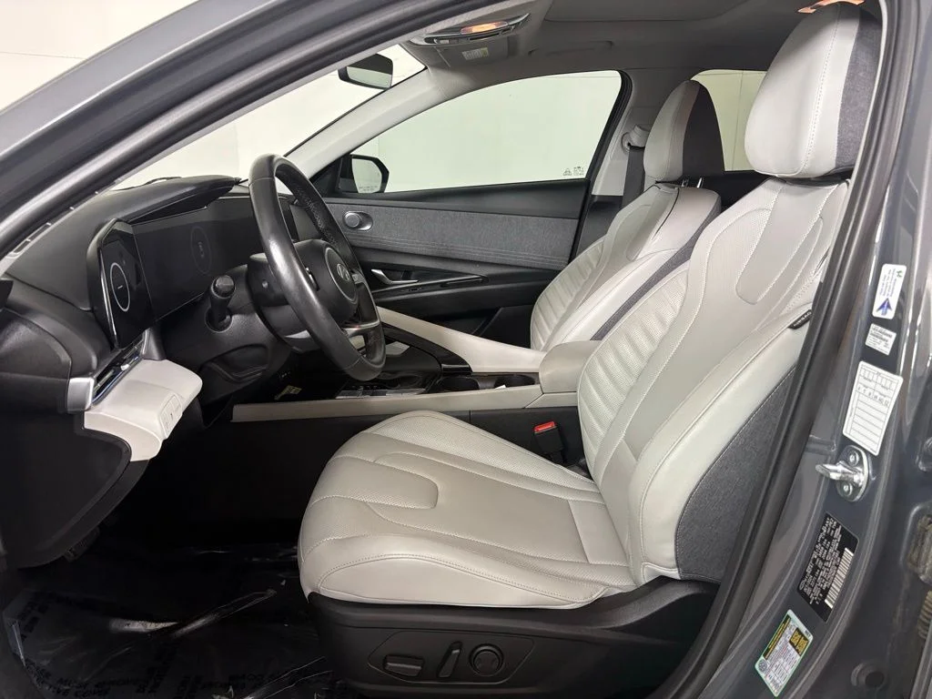 Used 2025 Gray Hyundai Limited image 16