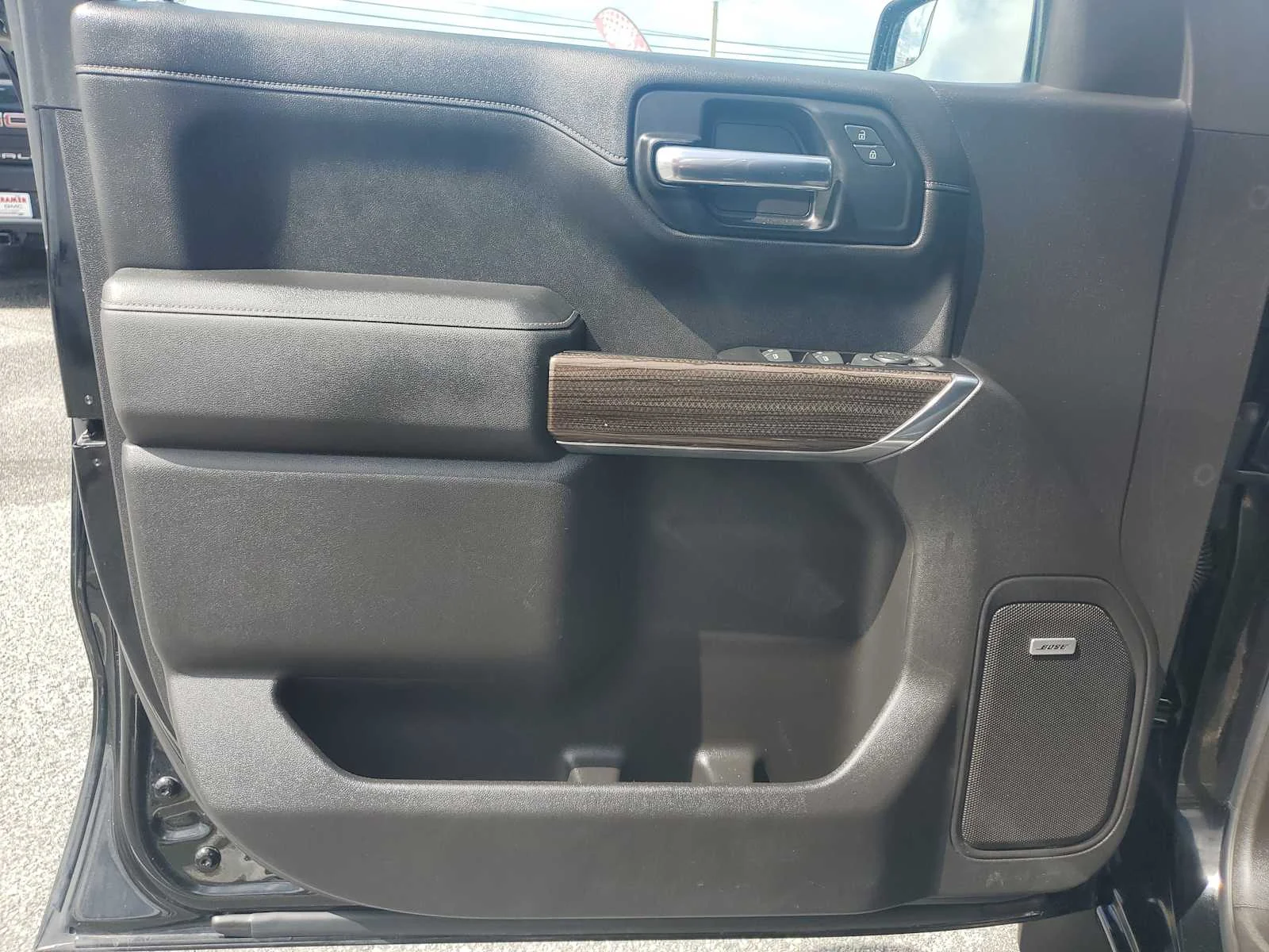 Used 2019 BLACK Chevrolet RST image 20