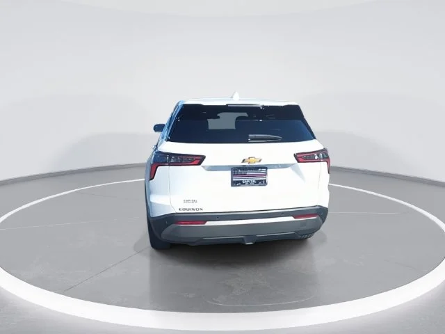 Used 2025 White Chevrolet LT image 7