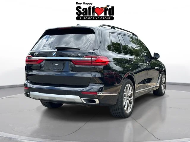 Used 2022 Black BMW xDrive40i image 9