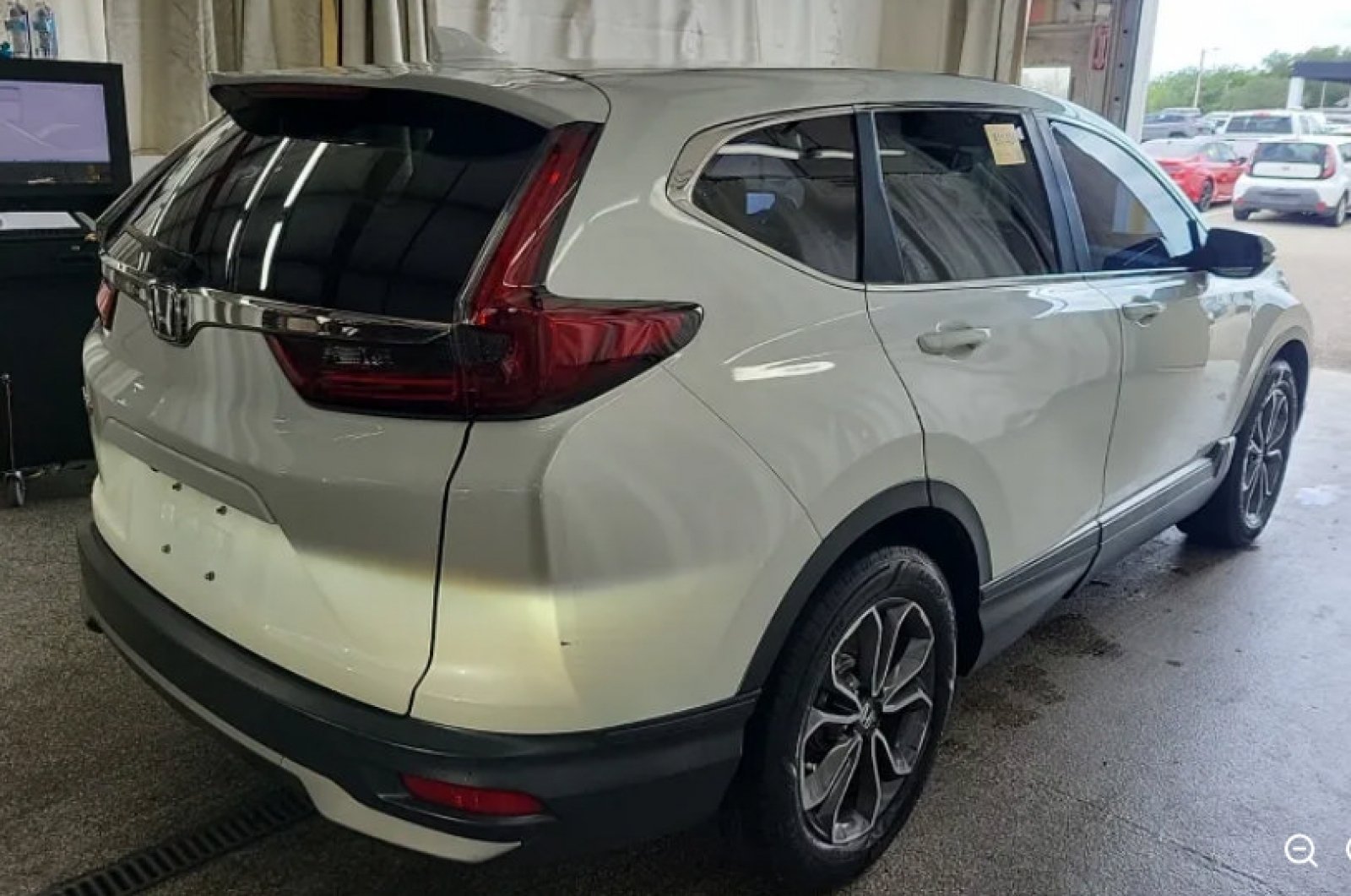 Used 2022 Platinum White Pearl Honda EX-L image 3