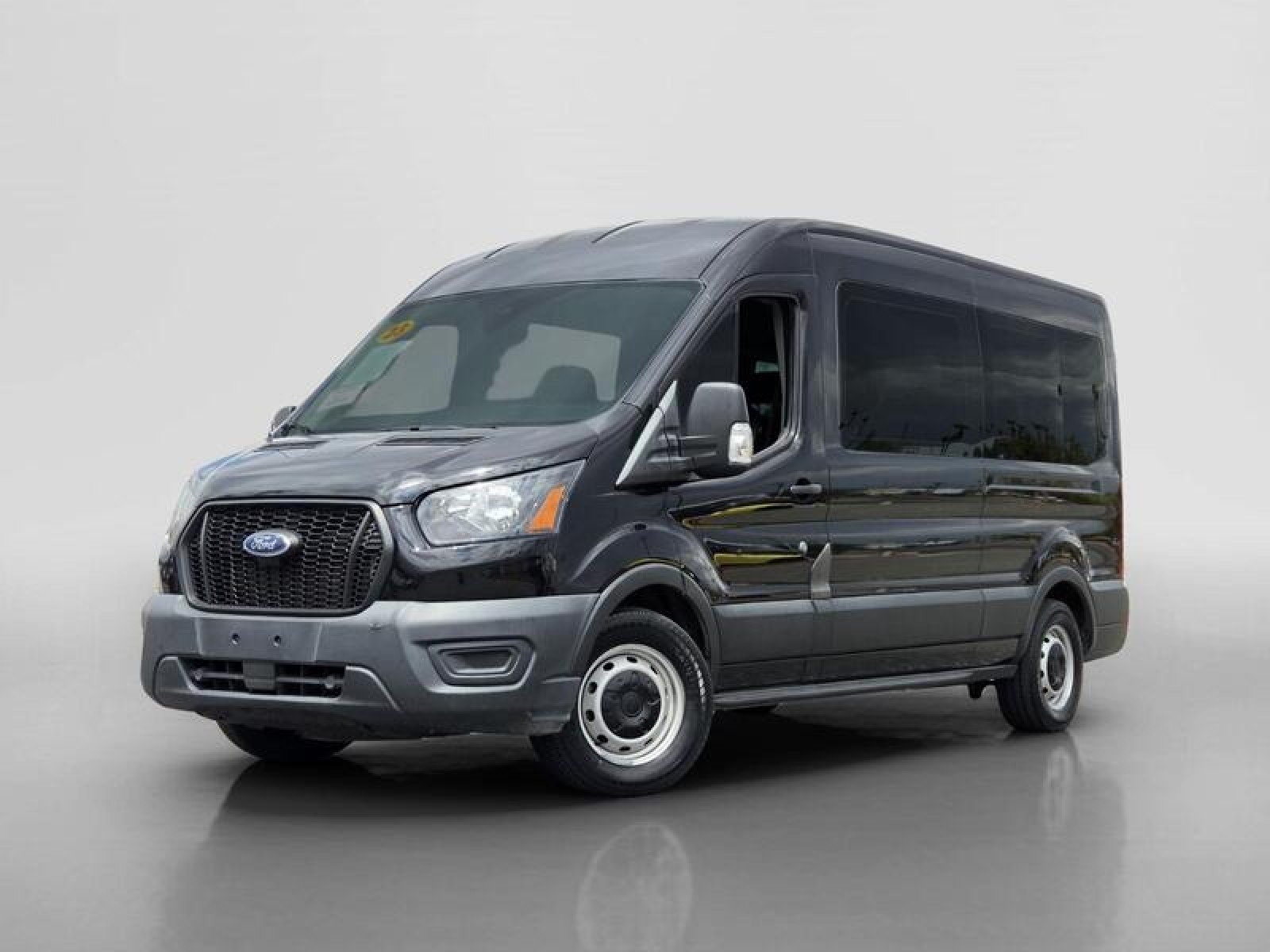 Used 2023 BLACK Ford XL image 1