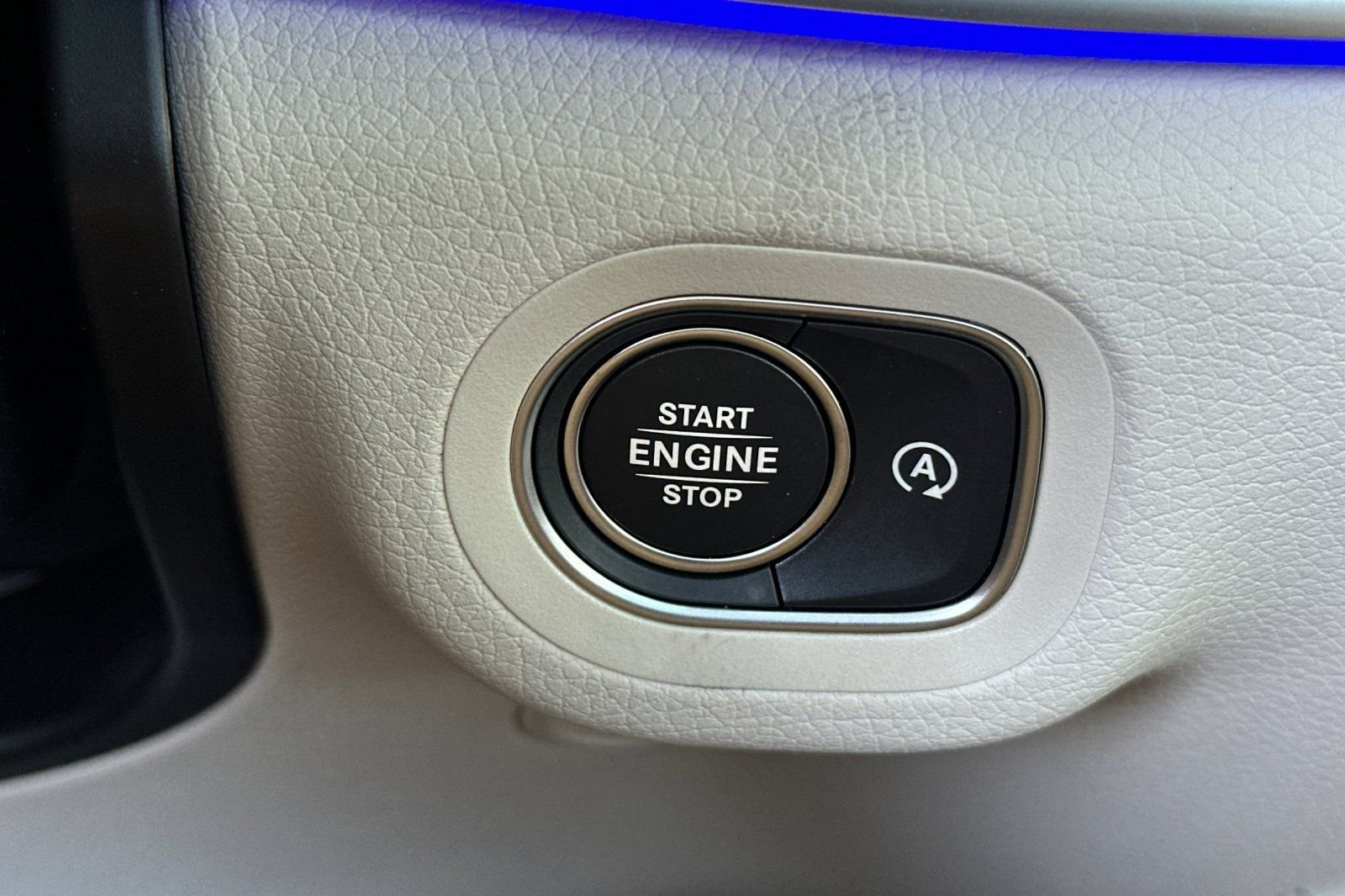 New 2026 White Mercedes-Benz GLS 450 image 24