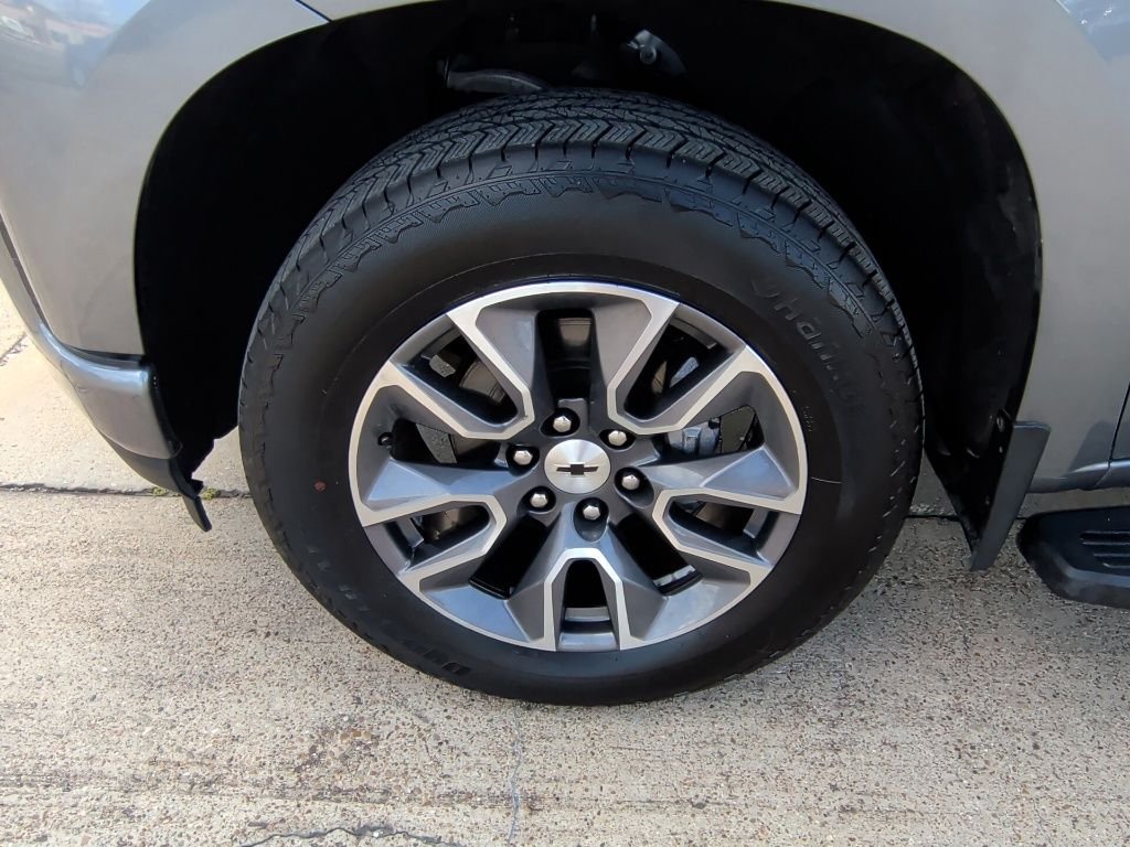 Used 2021 Gray Chevrolet RST image 49