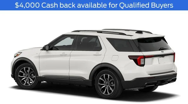 New 2026 Star White Metallic Tri-Coat Ford ST-Line image 2
