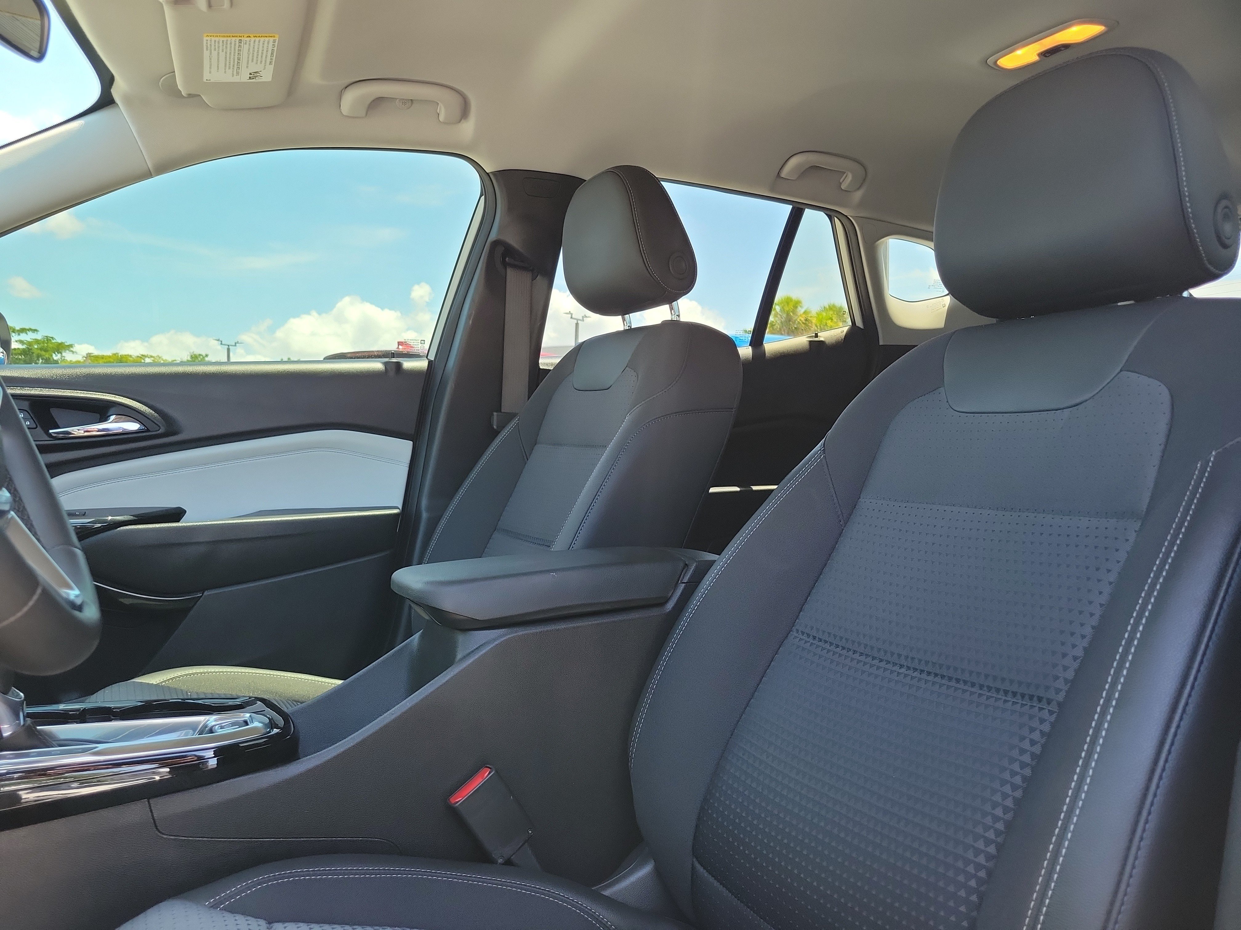 Used 2025  Chevrolet LT image 19