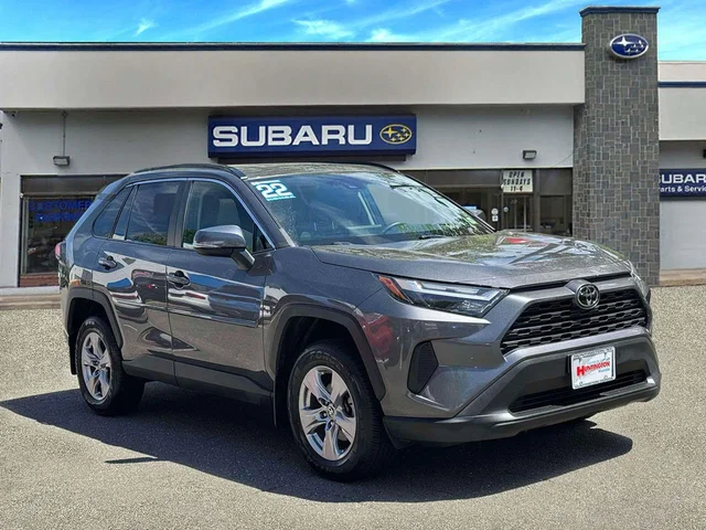 2022 Toyota RAV4 XLE