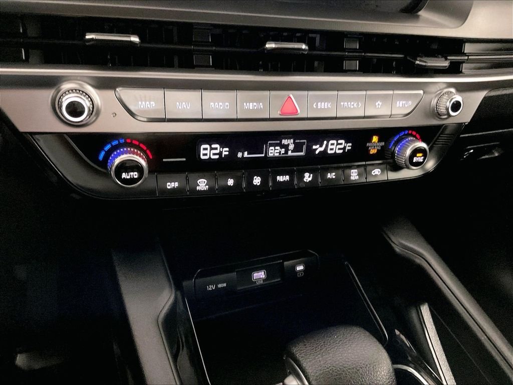 Used 2024 Black Kia LX image 25