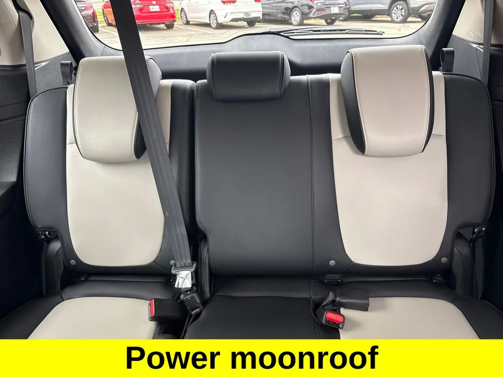 Used 2025 Silver Honda Elite image 38