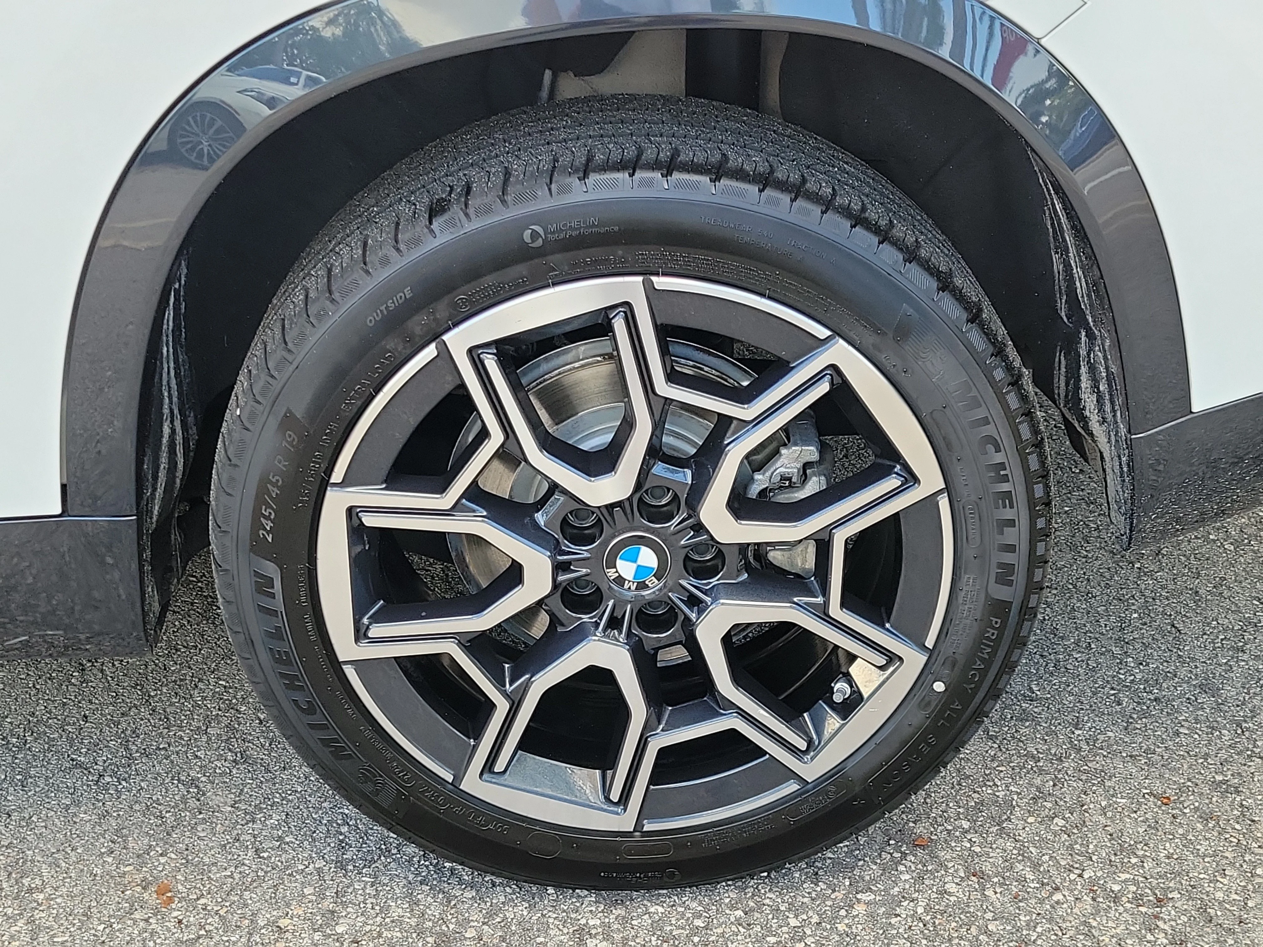 Used 2023 Alpine White BMW xDrive28i image 5
