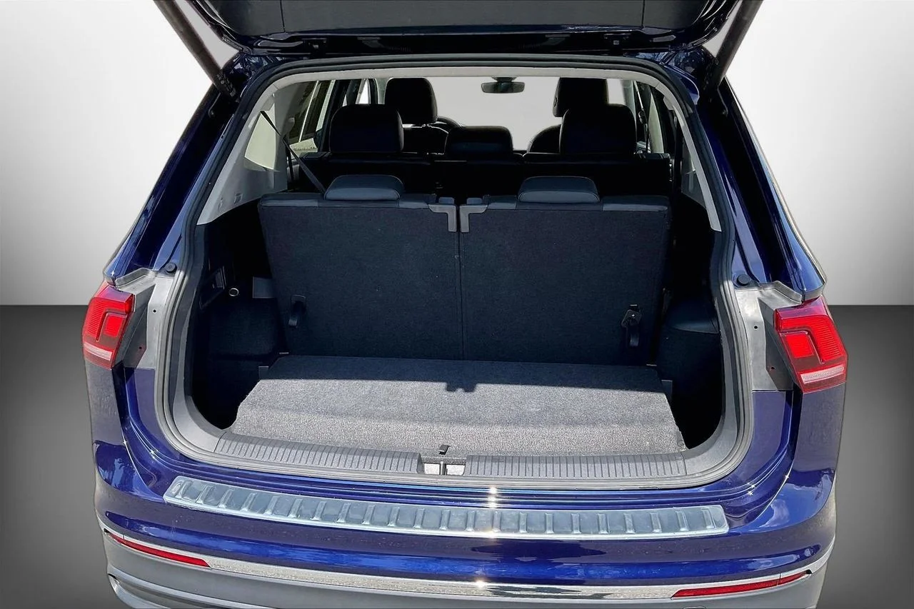 Used 2024  Volkswagen 2.0T Wolfsburg Edition image 25