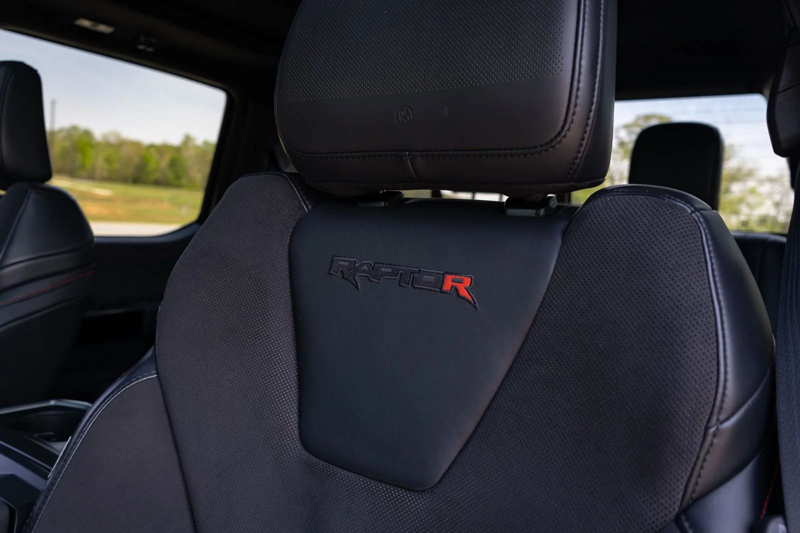 Used 2023 Avalanche Ford Raptor image 40