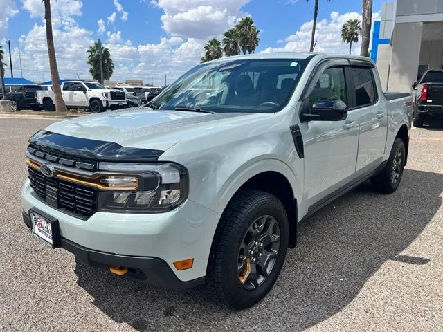 Used 2024 Green Ford Lariat image 3