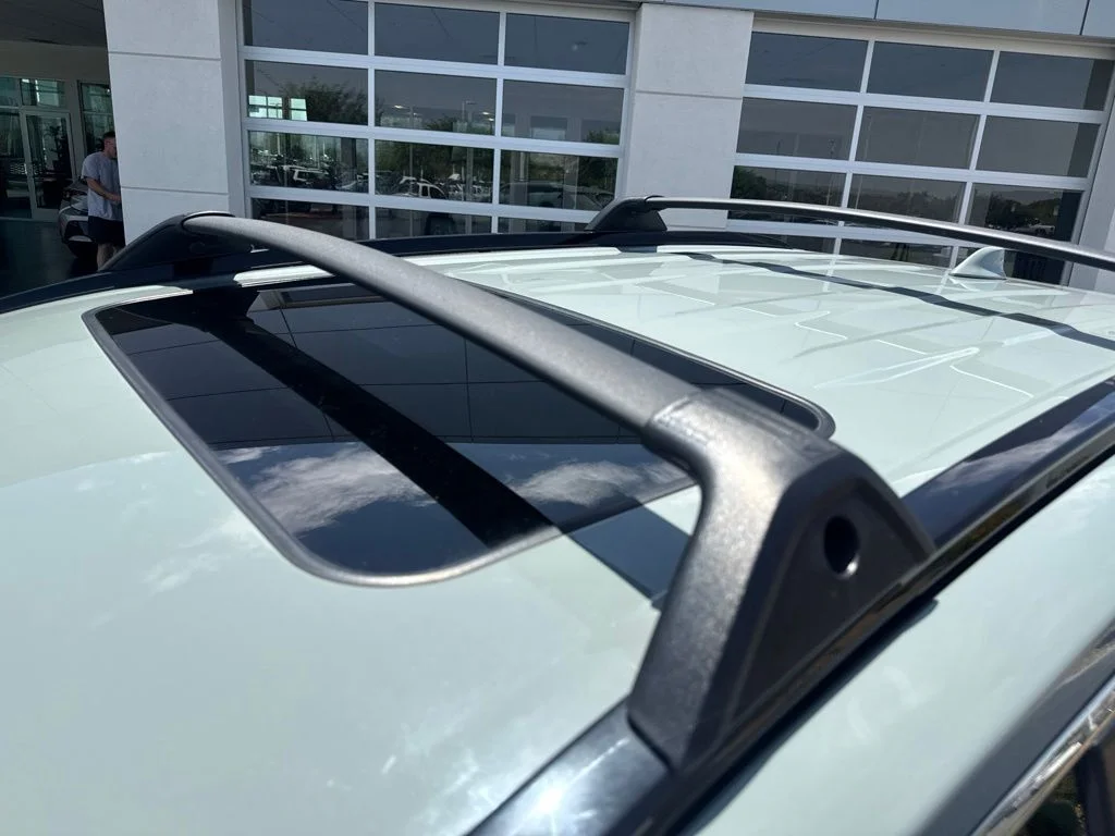 Used 2023  Toyota XLE Premium image 11