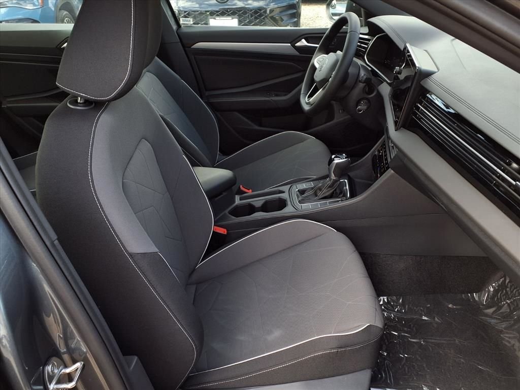 2025 Volkswagen Jetta Sport - Photo 23