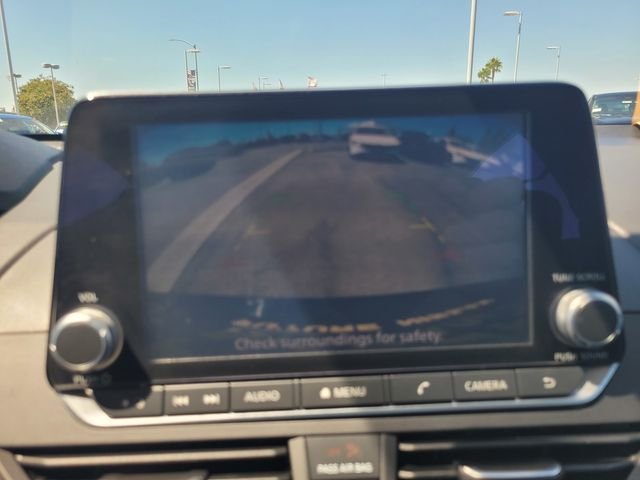Used 2025 Black Nissan 2.5 SV image 21