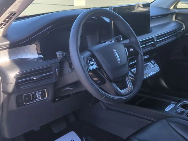 Used 2023 Gray Lincoln Standard image 20