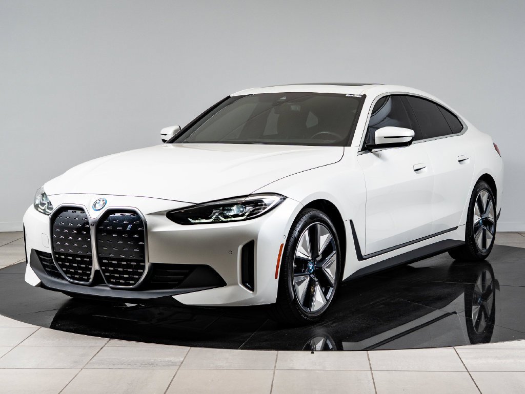 Used 2023 Mineral White Metallic BMW eDrive35 image 1