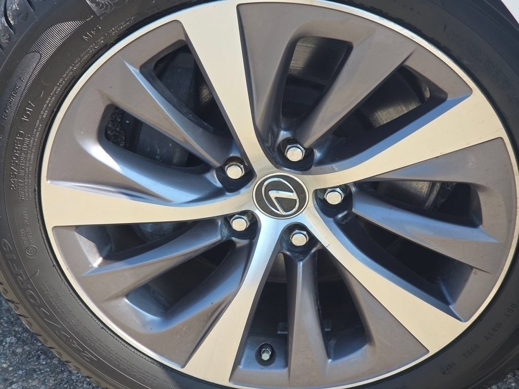 Used 2018 White Pearl Lexus 500 Base image 20