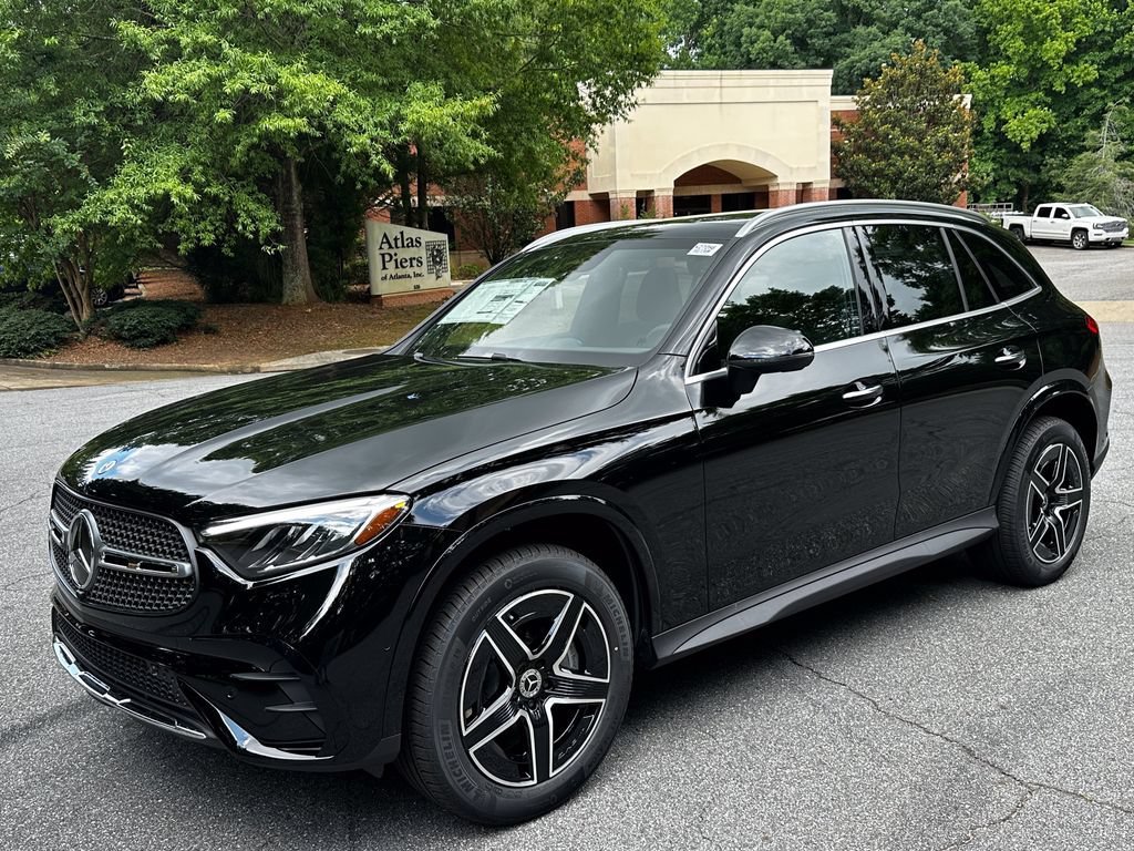 New 2026 Black Mercedes-Benz GLC 300 image 42