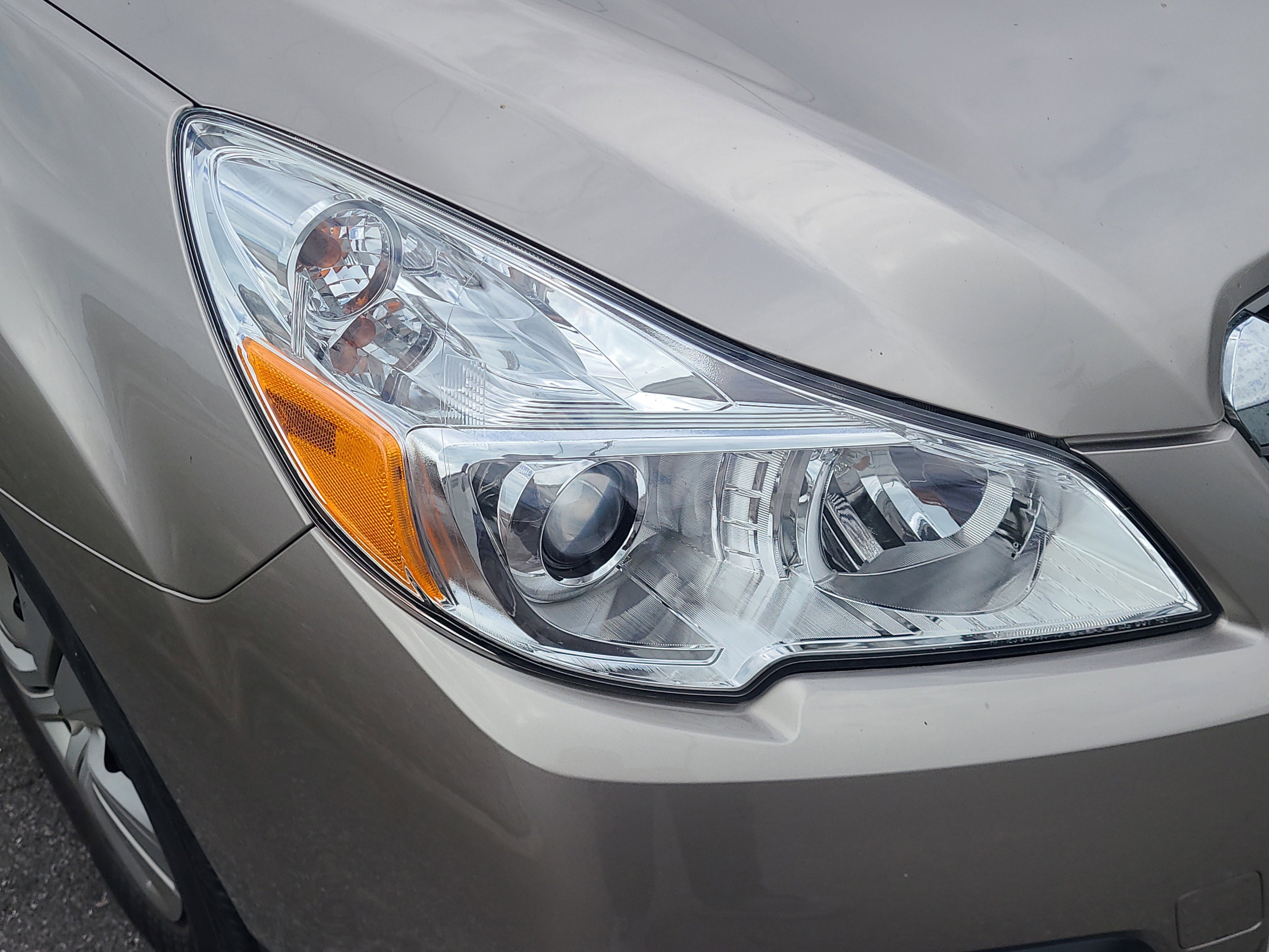 Used 2014 Tungsten Metallic Subaru 2.5i image 9